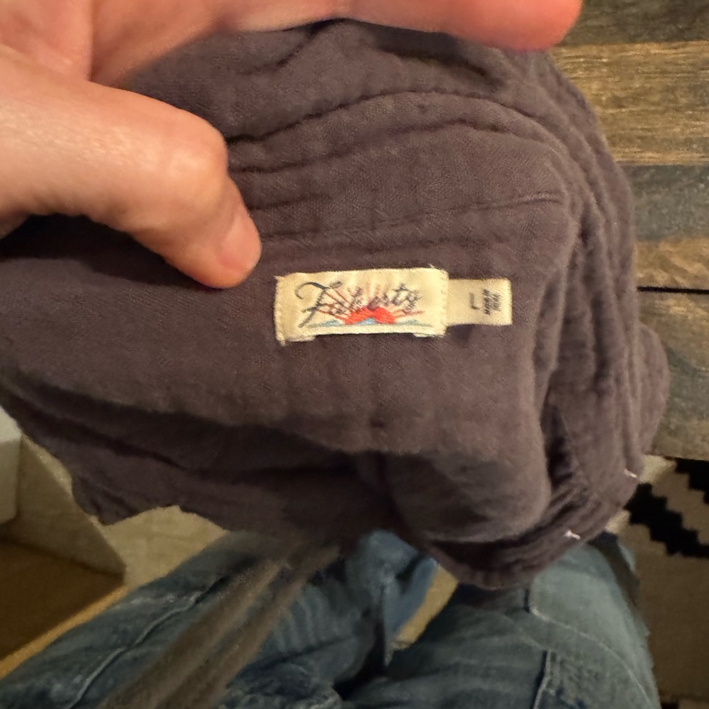 Faherty gauze button down shirt size large gray - Picture 3 of 3